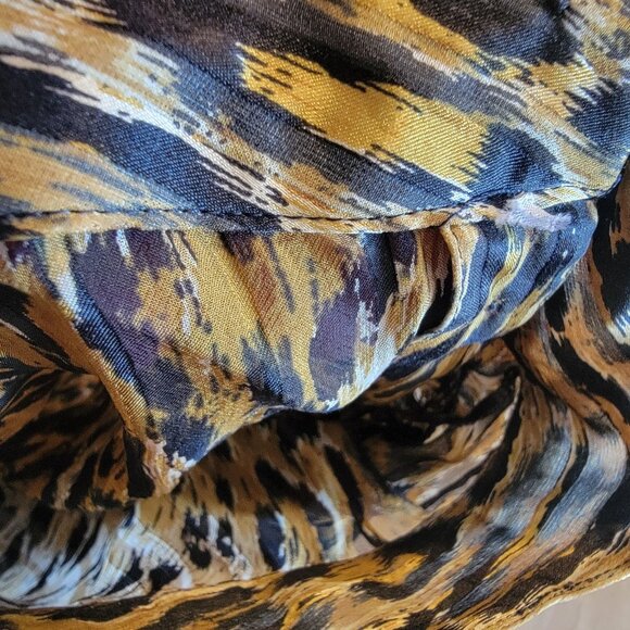 Vintage 100% Silk Animal Print Blouse Size 10 With Matching Scarf Classic - Picture 9 of 13